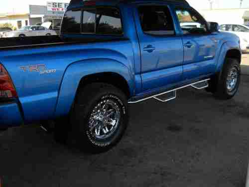 2006 Toyota Tacoma Pre Runner Crew Cab Pickup 4-Door 4.0L, image 3