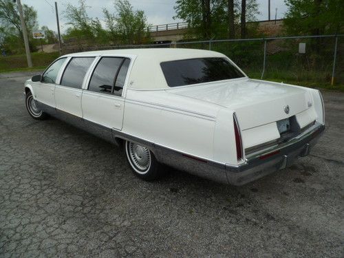 1996 cadillac fleetwood limo 27,000 miles