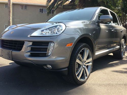 2008 porsche cayenne s sport utility 4-door 4.8l perfect condition &amp; rare