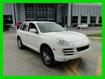 2008 porsche cayenne, whitetan, navi,moonroof,mercedes-benz dealer, l@@k at me!!