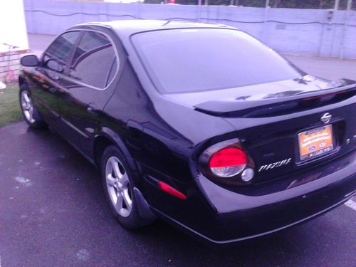 2000 nissan maxima se sedan 4-door 3.0l