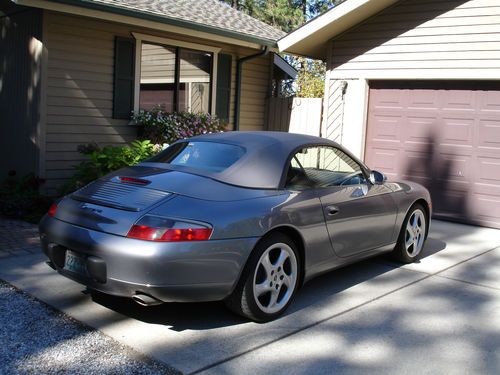 2001 porsche 911 cabriolet 2d