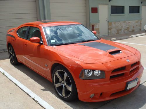 2009 dodge charger srt8 sedan 4-door 6.1l