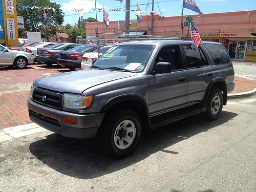1997 toyota 4 runner 4cly - 2wd one owner a must see and drive