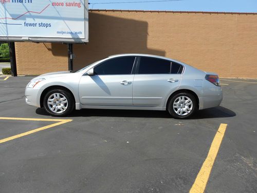 2011 Nissan Altima 2.5 S, US $12,200.00, image 2