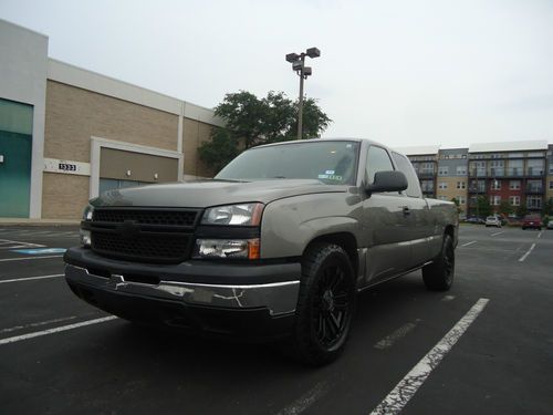 2007 chevrolet silverado 1500 ext cab super clean v-6 new tires. look!!!