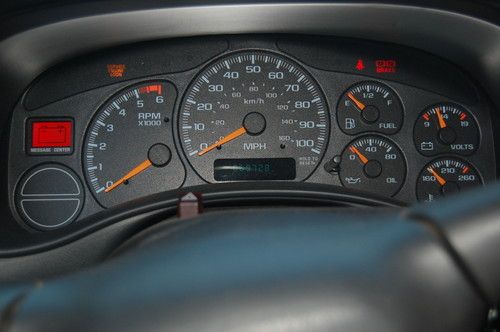 2001 Chevrolet Silverado V6, image 4