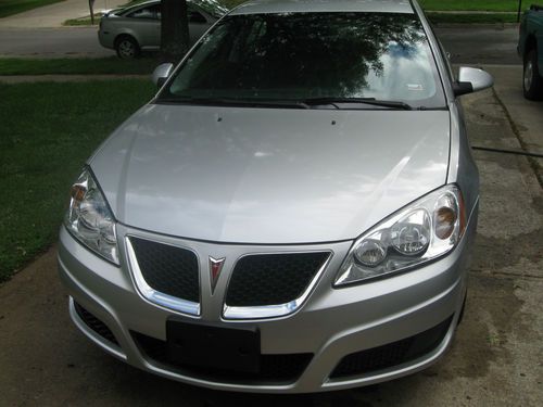 2010 pontiac g6 base sedan 4-door 2.4l