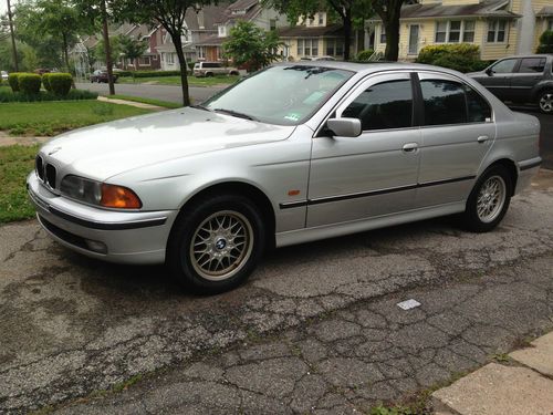 1999 bmw 528i base sedan 4-door 2.8l