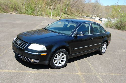 04 volkswagen passat diesel / gls 4-door sedan / no reserve / 45 mpg / clean car