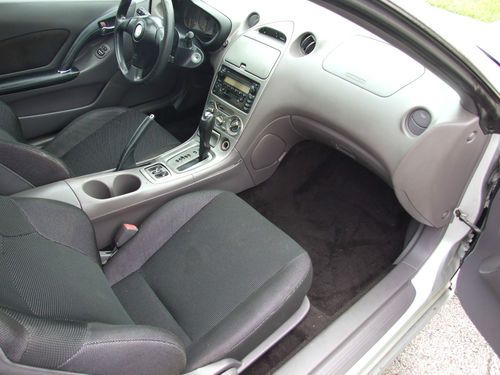 2001 Toyota Celica GT Hatchback 2-Door 1.8L Cheap,Reliable .No reserve auction, image 10