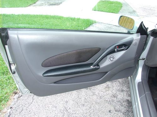 2001 Toyota Celica GT Hatchback 2-Door 1.8L Cheap,Reliable .No reserve auction, image 11