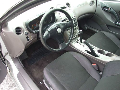 2001 Toyota Celica GT Hatchback 2-Door 1.8L Cheap,Reliable .No reserve auction, image 12