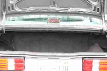 1990 Mercedes-Benz 190E 2.6 Sedan 4-Door 2.6L, image 3