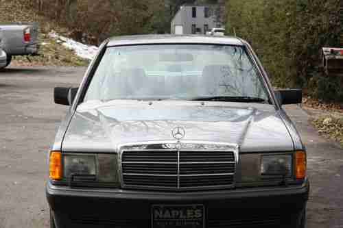 1990 Mercedes-Benz 190E 2.6 Sedan 4-Door 2.6L, image 5