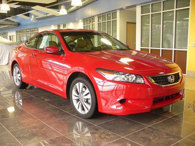 Only 37,706 mi ipod xm radio heated leather cd changer power sunroof 17" alloys!
