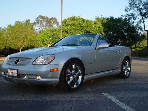 2001 mercedes benz slk320 sports pkg heated seats xenon lights  books extra key