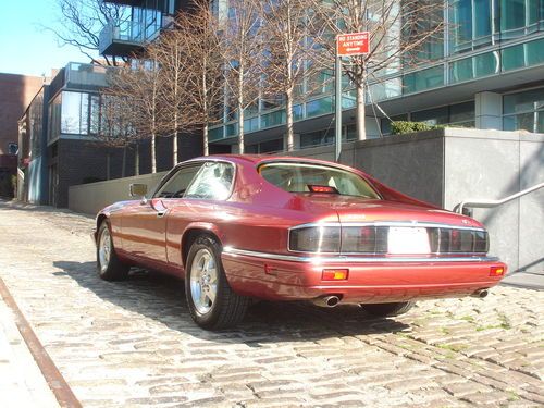 1995 jaguar xjs  rare coupe wine/cream beauty 28k