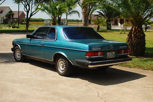 1982 Mercedes-Benz 300CD Base Coupe 2-Door 3.0L, image 5
