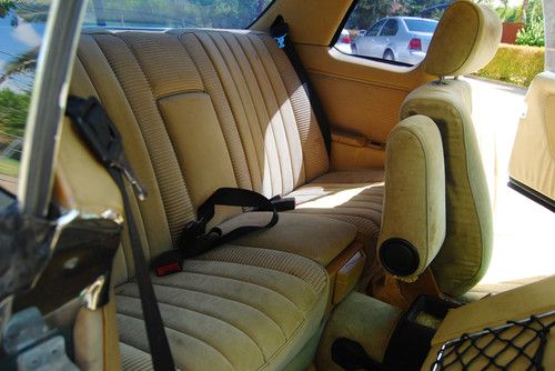 1982 Mercedes-Benz 300CD Base Coupe 2-Door 3.0L, image 11