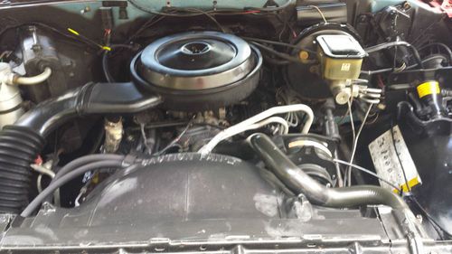 1987 chevy c10 long bed pick up truck. Mint condition. Fresly painted., image 3