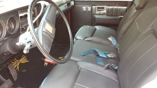 1987 chevy c10 long bed pick up truck. Mint condition. Fresly painted., image 6