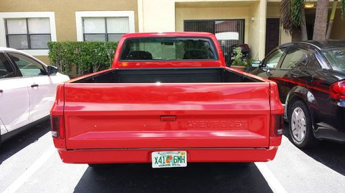 1987 chevy c10 long bed pick up truck. Mint condition. Fresly painted., image 8