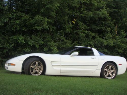 Chevrolet corvette, mint condition