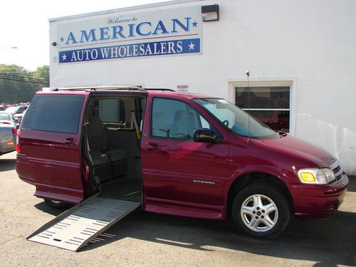 2004 chevrolet venture lt handicap passenger van 4-door 3.4l