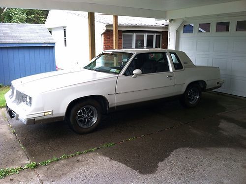 1985 oldsmobile cutlass supreme base coupe 2-door 3.8l