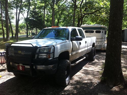 2004 chevy 2500hd crewcab 4x4 lifted