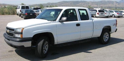 127133   2006 chevrolet silverado 1500 wt standard cab pickup 2-door 5.3l