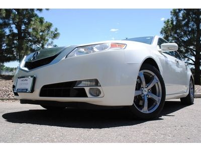 Tech man manual 3.7l nav cd awd power steering 4-wheel disc brakes sun/moonroof