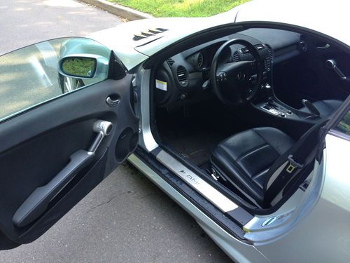 2005 Mercedes Benz SLK 55 AMG Roadster, image 11