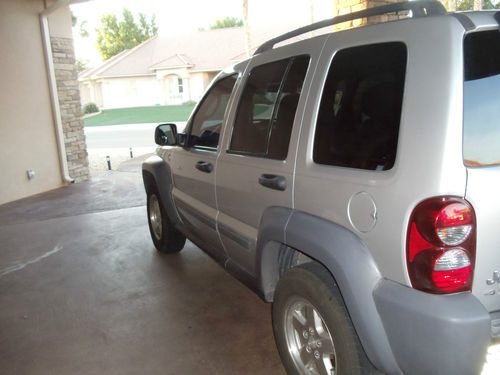 2006 Jeep Liberty Sport Sport Utility 4-Door 2.8L, US $8,250.00, image 2