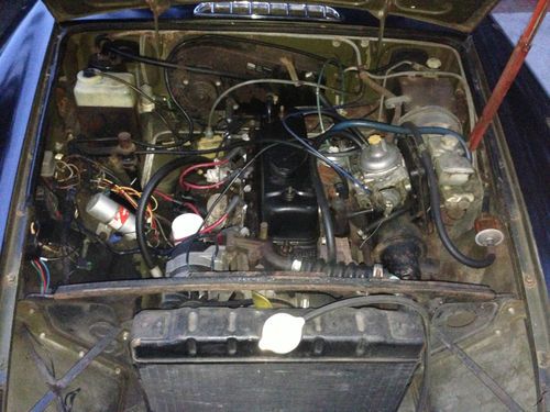 BLACK 1975 MGB RADSTER. Daily Commuter. 51,000 miles, image 12