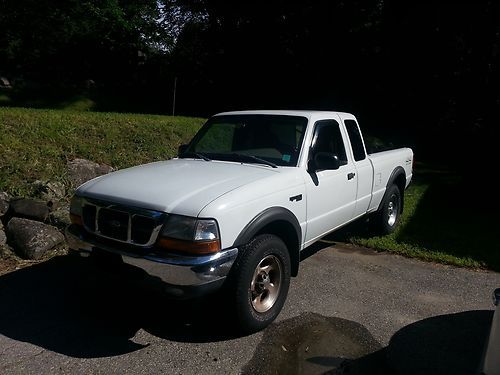 1999 ford ranger externded cab, off road, v6, 4x4, only 69,000 original miles