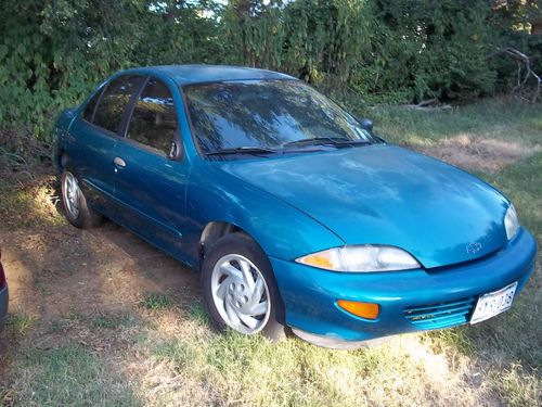 1998 chevrolet cavalier sedan 4-door 2.2l