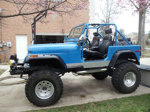 1977 custom amc jeep cj7 with v8  36" tires