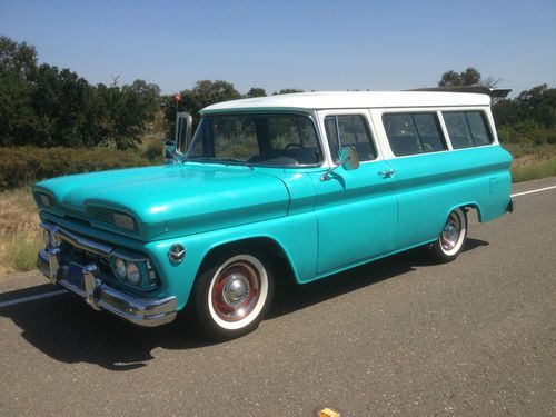 1960 gmc (carryall) clam-shell suburban!!!!!