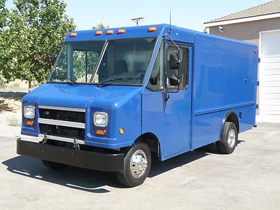 
			 2004 utilimaster step van, a/c, 12 ft., extra wide body. only 20,588 miles