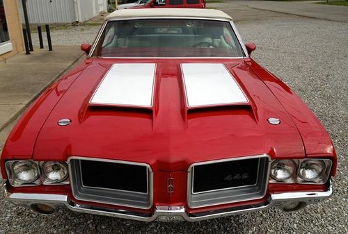 1971 oldmobile 442 convertible, car is beautiful!! complete frame on restoration