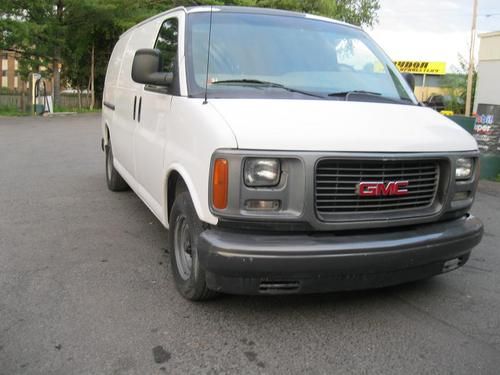 2002 gmc savana g1500 95k 5.0lv8 1ownr ac/am/fm cargo runs 100% clean pa title !