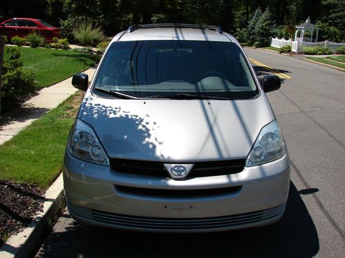 2004 Toyota Sienna LE V6 FWD 1 owner 123,000 miles NO RESERVE, image 4