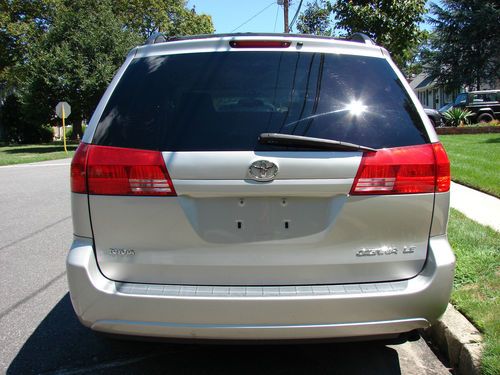 2004 Toyota Sienna LE V6 FWD 1 owner 123,000 miles NO RESERVE, image 12