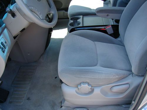 2004 Toyota Sienna LE V6 FWD 1 owner 123,000 miles NO RESERVE, image 20