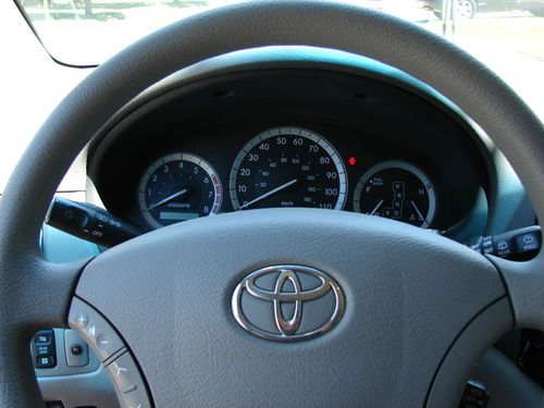 2004 Toyota Sienna LE V6 FWD 1 owner 123,000 miles NO RESERVE, image 24
