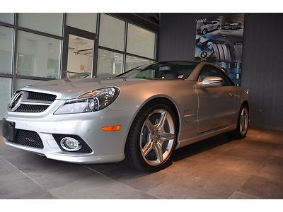 Convertible pre-owned clean must sell