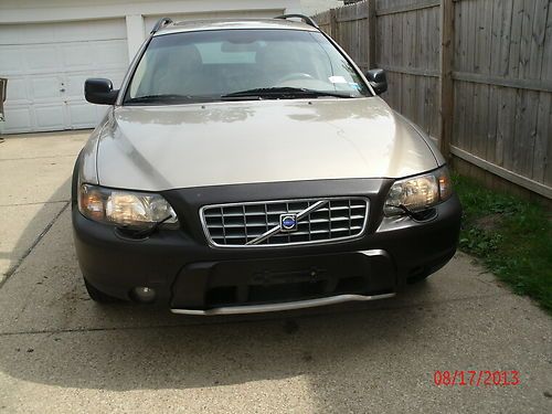 2003 volvo xc70 turbo  no reserve!!