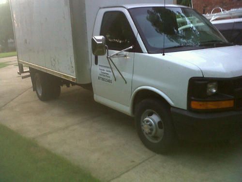 2004 chevrolet express 3500 base cutaway van 2-door 6.0l reduced